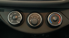 Toyota Yaris 1.5 VVT-i Icon Tech 5dr Petrol Hatchback